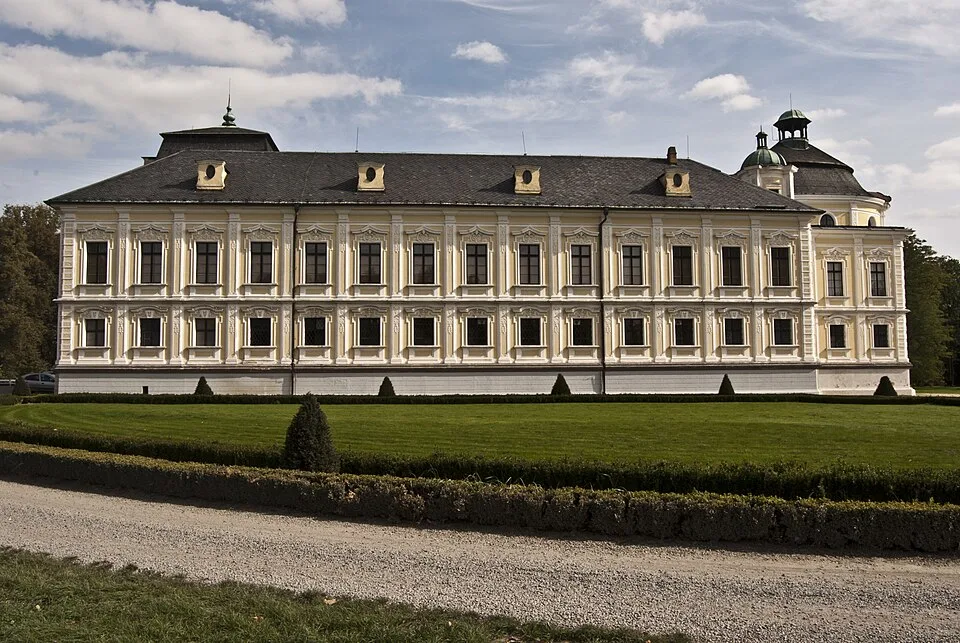 Kravaře Castle