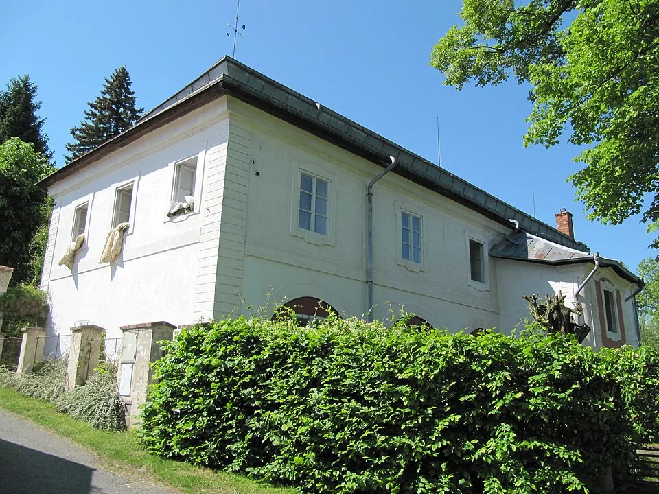 Zámeček Církvice