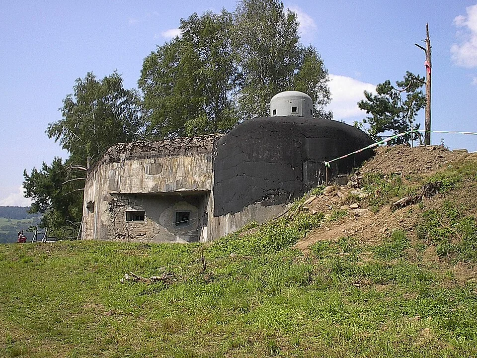 K-S 32 Na růžku casemate
