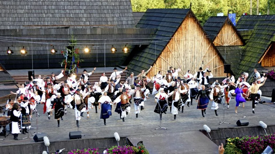 Festival di folklore sotto Poľana