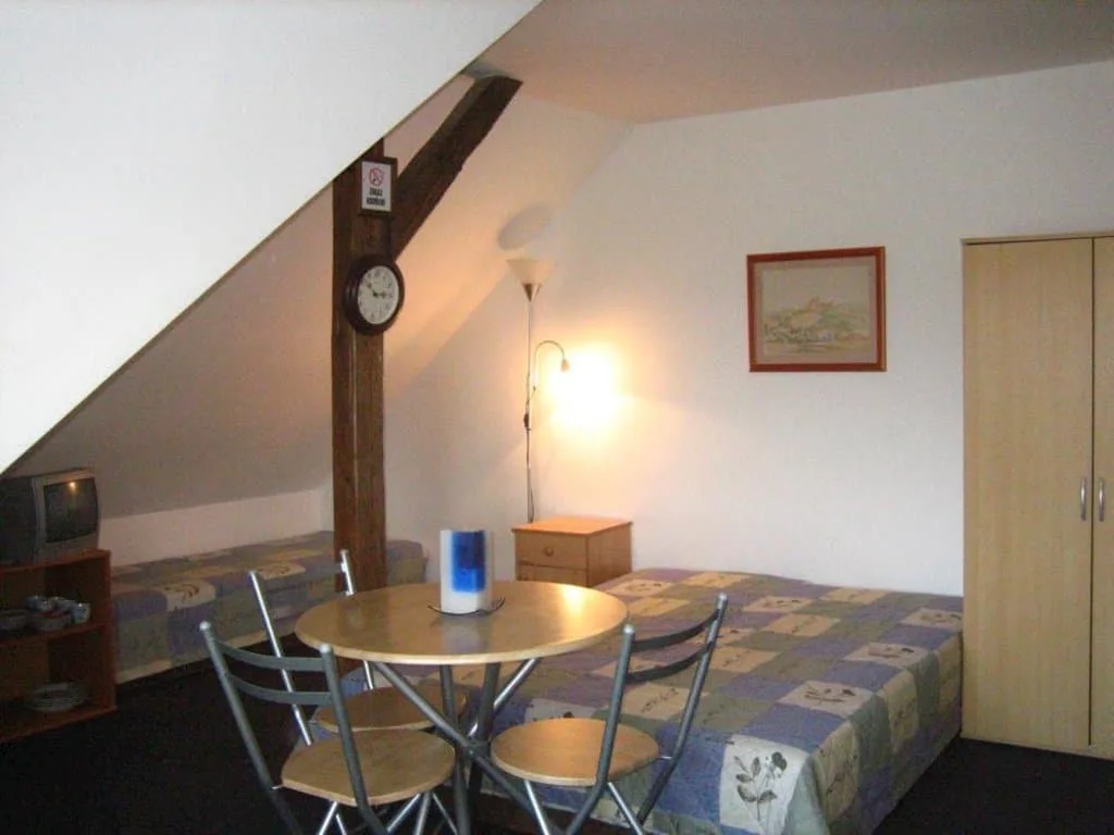 Levné apartmány a pokoje Jedovnice — fotografie 4