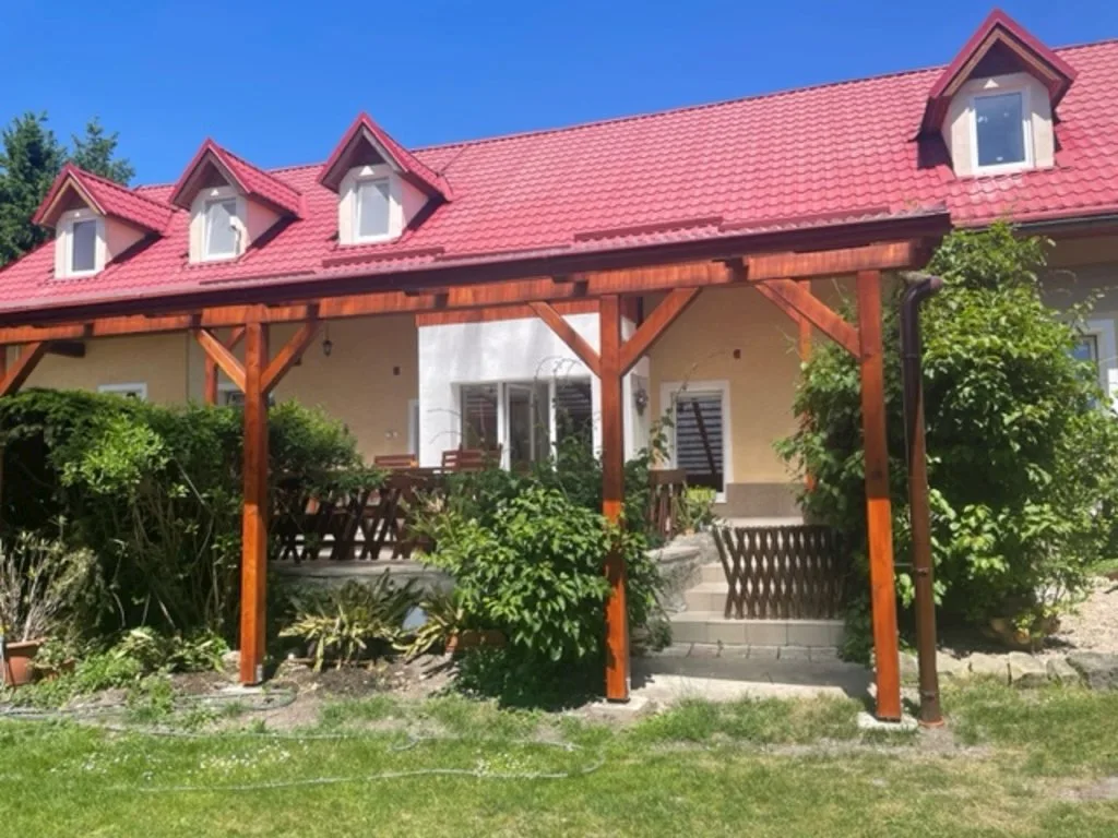 Apartmán Kněžnice s bazénem — APARTMÁN v obci Kněžnice
