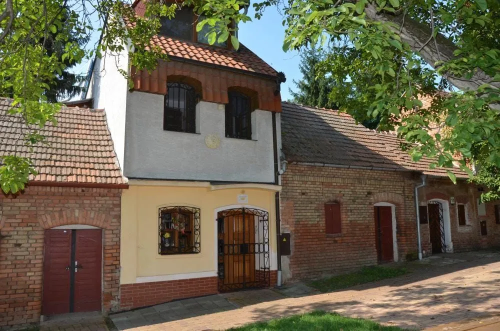 Sluneční pyramida — PENZION v obci Moravská Nová Ves