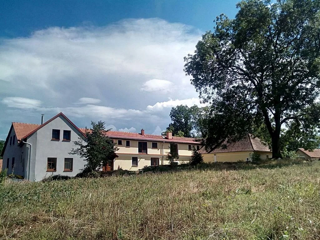 Ubytování v Ouklidu — MAGÁNSZÁLLÁS itt: Nedrahovice