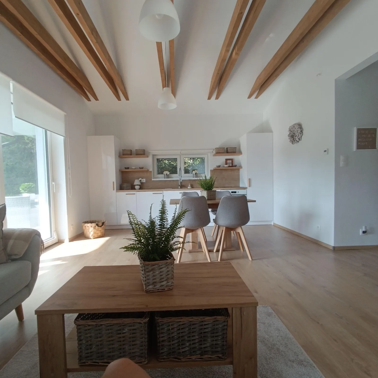 Domček pod lesíkom — fotografia 6