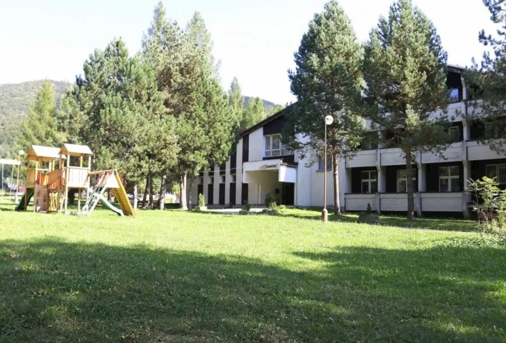 Hotel Lomnistá — HOTEL in Jasenie