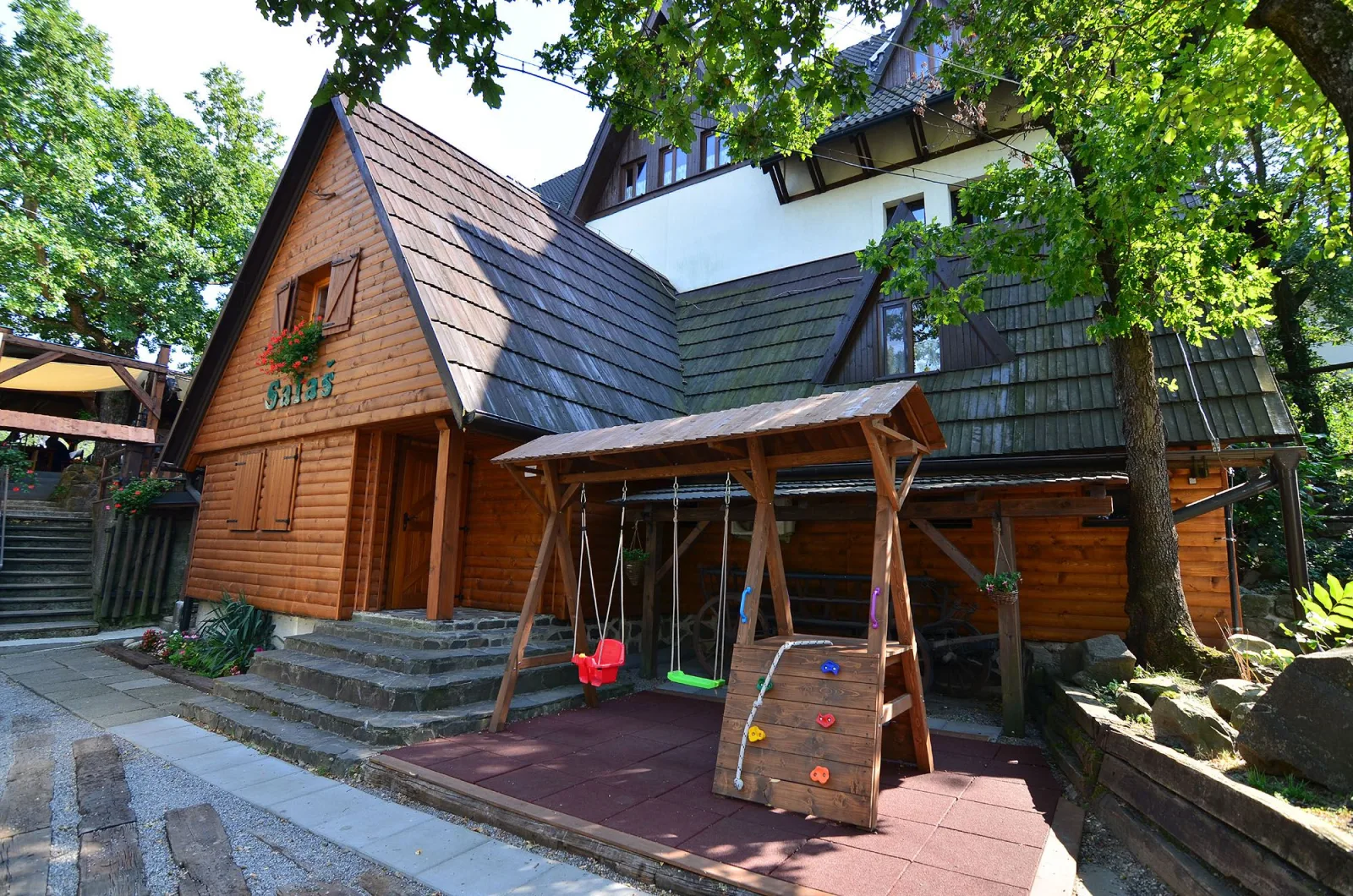 HotelEuropenzión Salaš — PENSION in Kaluža