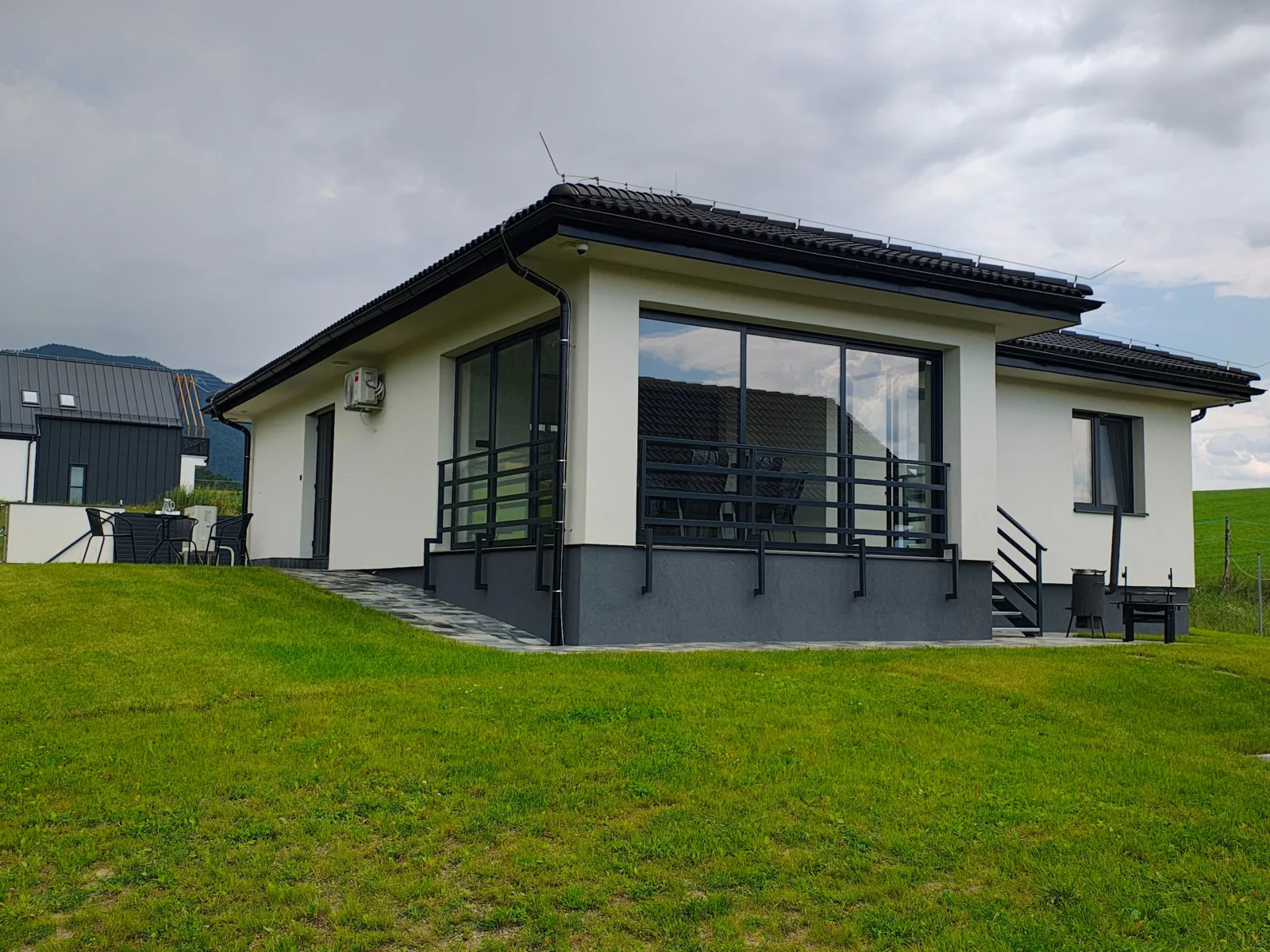 Bungalov v LA — BUNGALOV v obci Liptovská Anna