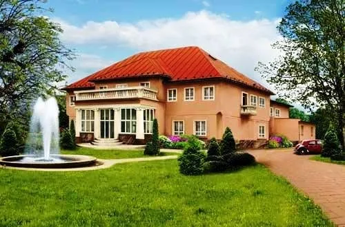 Hotel Svätojánsky kaštieľ — HOTEL itt: Liptovský Ján