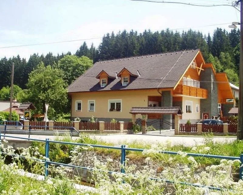 Penzión Adam — GUESTHOUSE in Makov