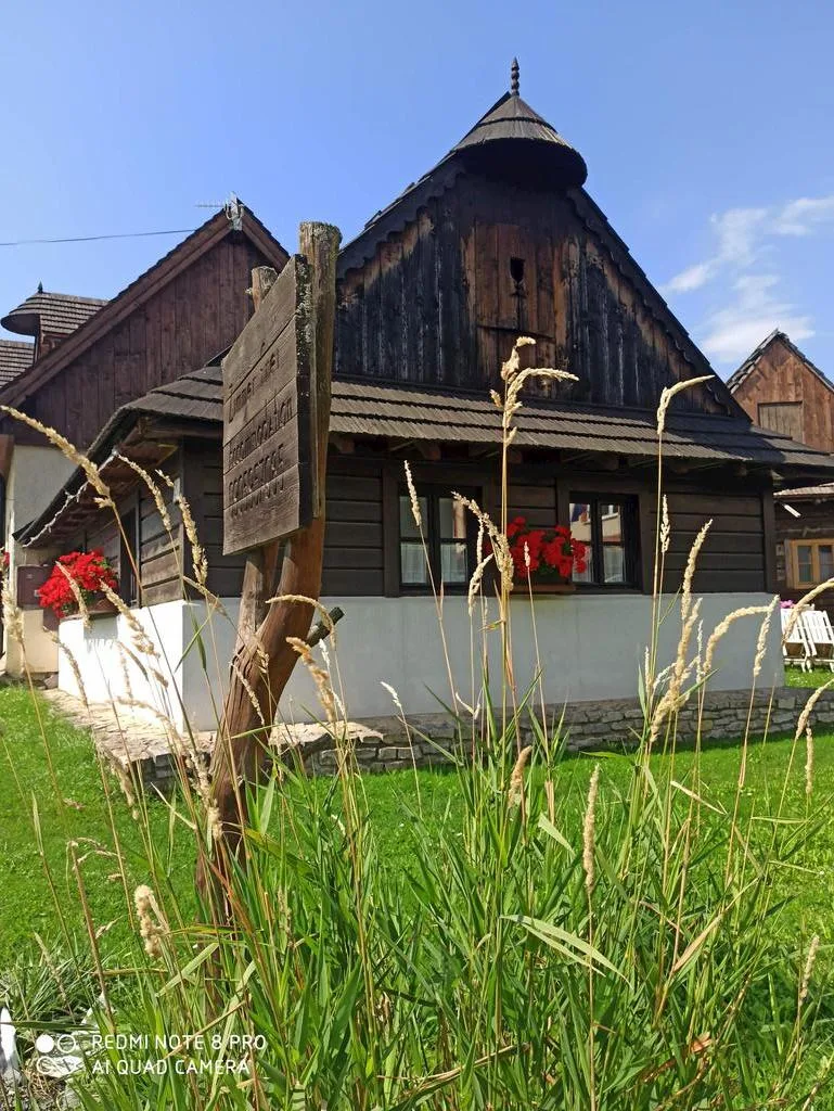 Drevenica U starej mamy — DŘEVĚNICE v obci Mengusovce