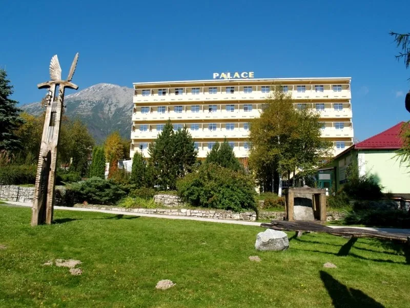 Hotel Palace — HOTEL in Nový Smokovec