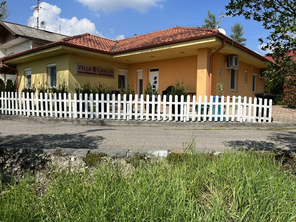 Villa Gracia Patince — APARTMENT in Patince