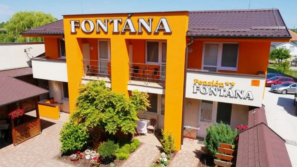 Penzión FONTÁNA — PENZION v obci Podhájska