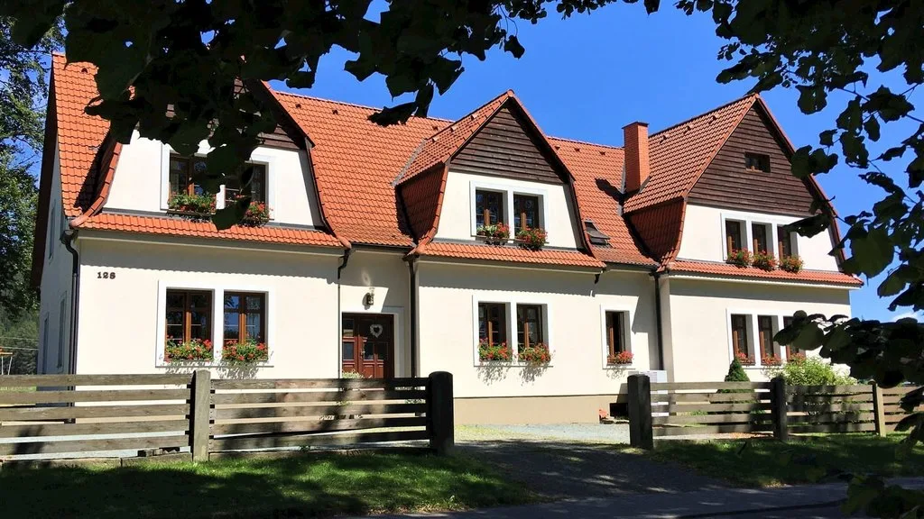 Ubytování Pod Křížovým vrchem — PENZIÓN v obci Dolní Adršpach