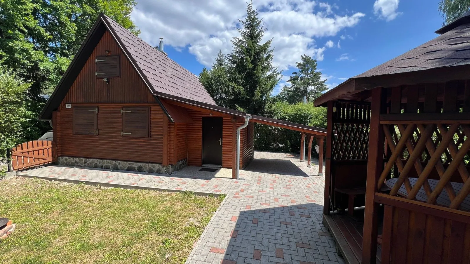 Chata U Poštára — CABIN in Prašice