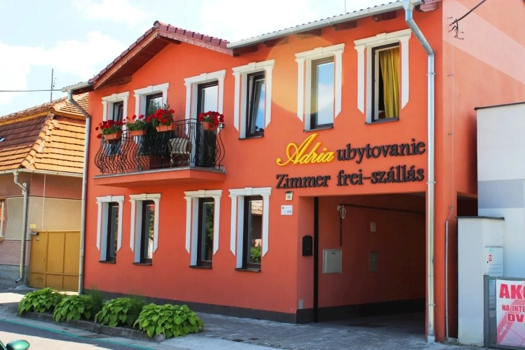 Penzión Adria — PENZIÓN v obci Štúrovo