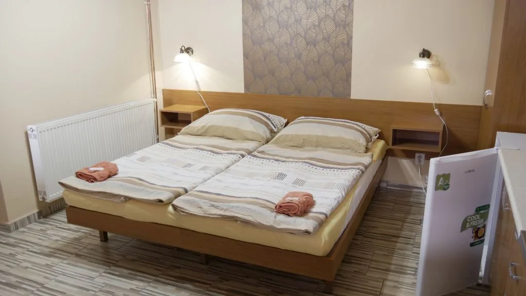 Penzión Šipošov dvor — GUESTHOUSE in Štúrovo