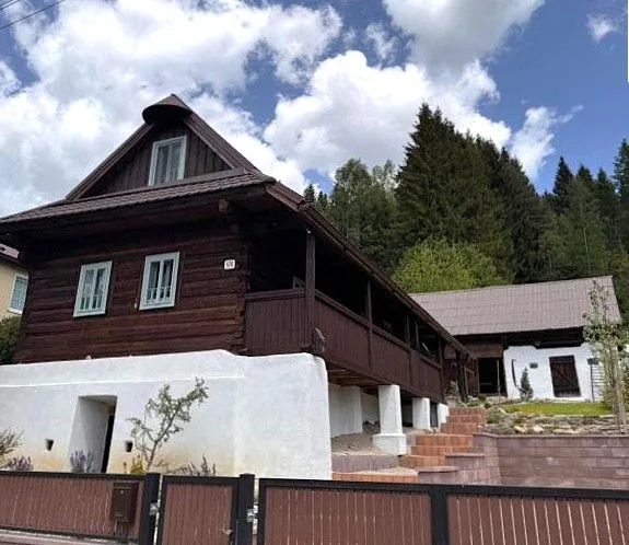 Drevenica Kráľova — FAHÁZ (RÖNK) itt: Šumiac