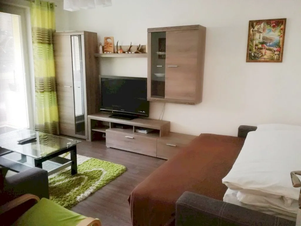 Apartmán Moni — APARTMENT in Tatranská Lomnica