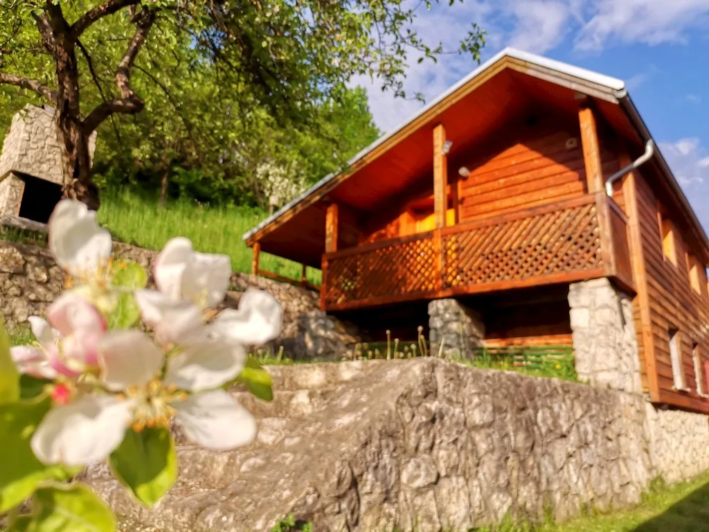 Drevenička pod úbočú — LOG HOUSE in Terchová