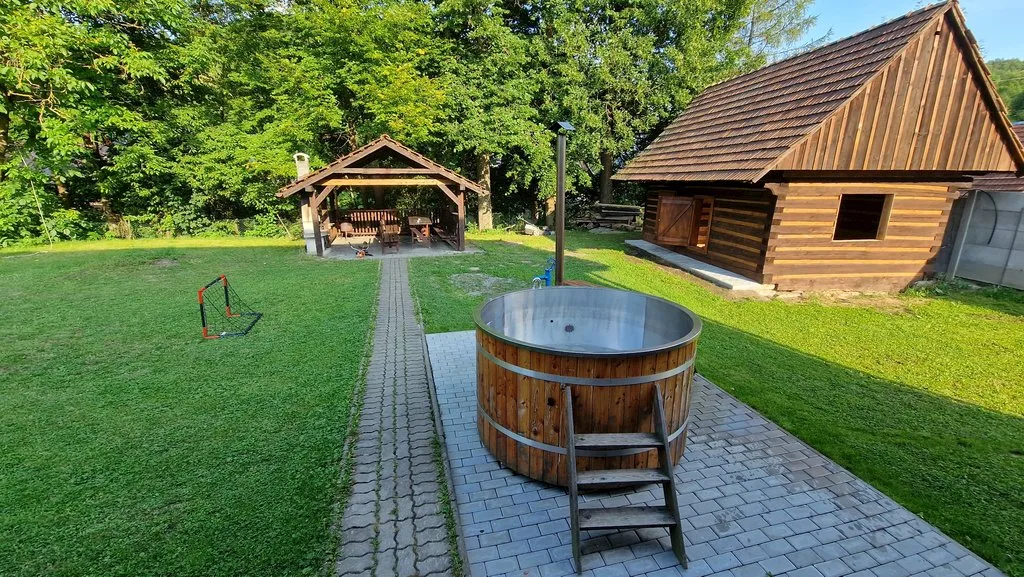 Drevenica Škorec — DOM Z BALI w Terchová