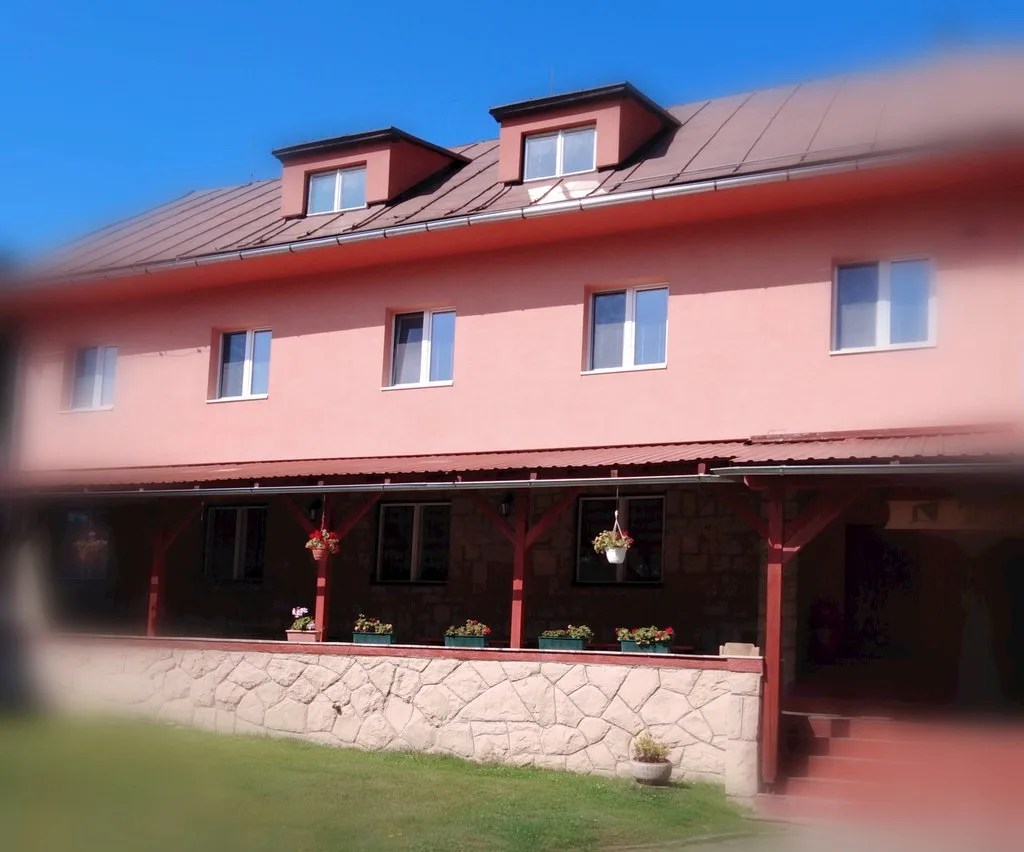 Chata Maják — HÜTTE in Trstená