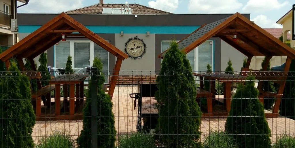 Apartmány BANDOLERO — APARTMÁN v obci Veľký Meder