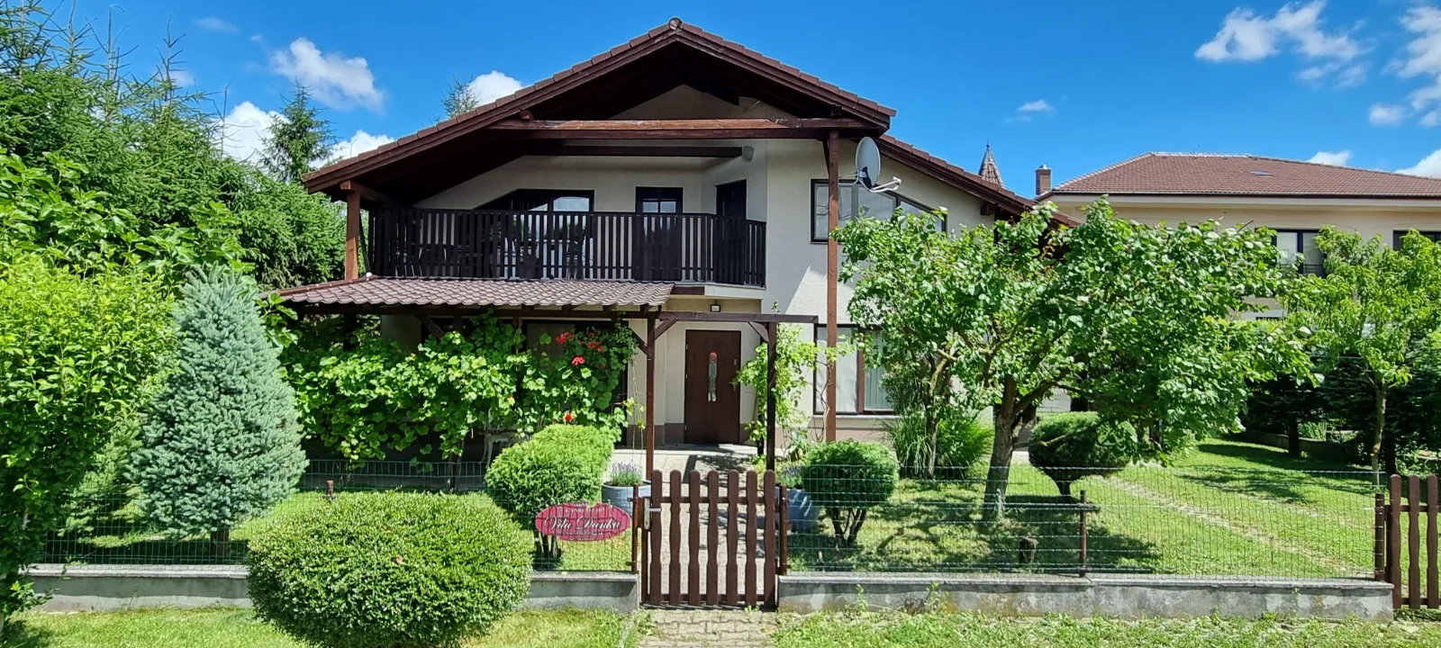 Vila Danka — WILLA w Veľký Meder