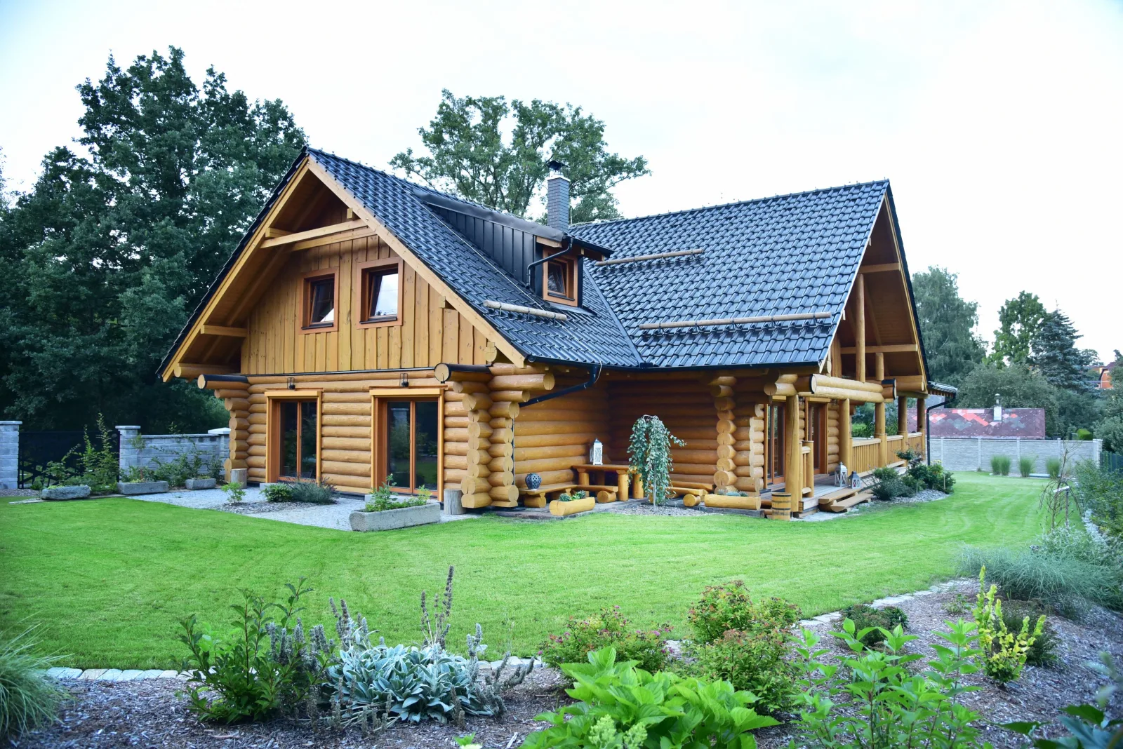 Srub Mezi duby — HÜTTE in Planá nad Lužnicí