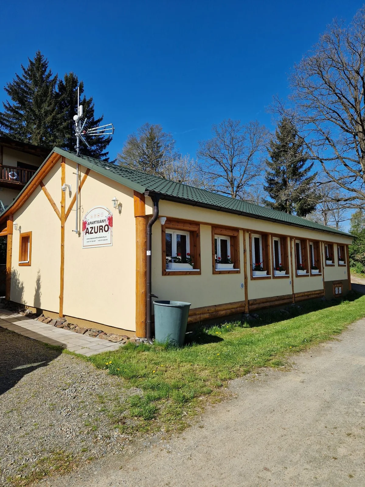 Apartmány Azuro u přehrady Hracholusky — APARTMAN itt: Pňovany