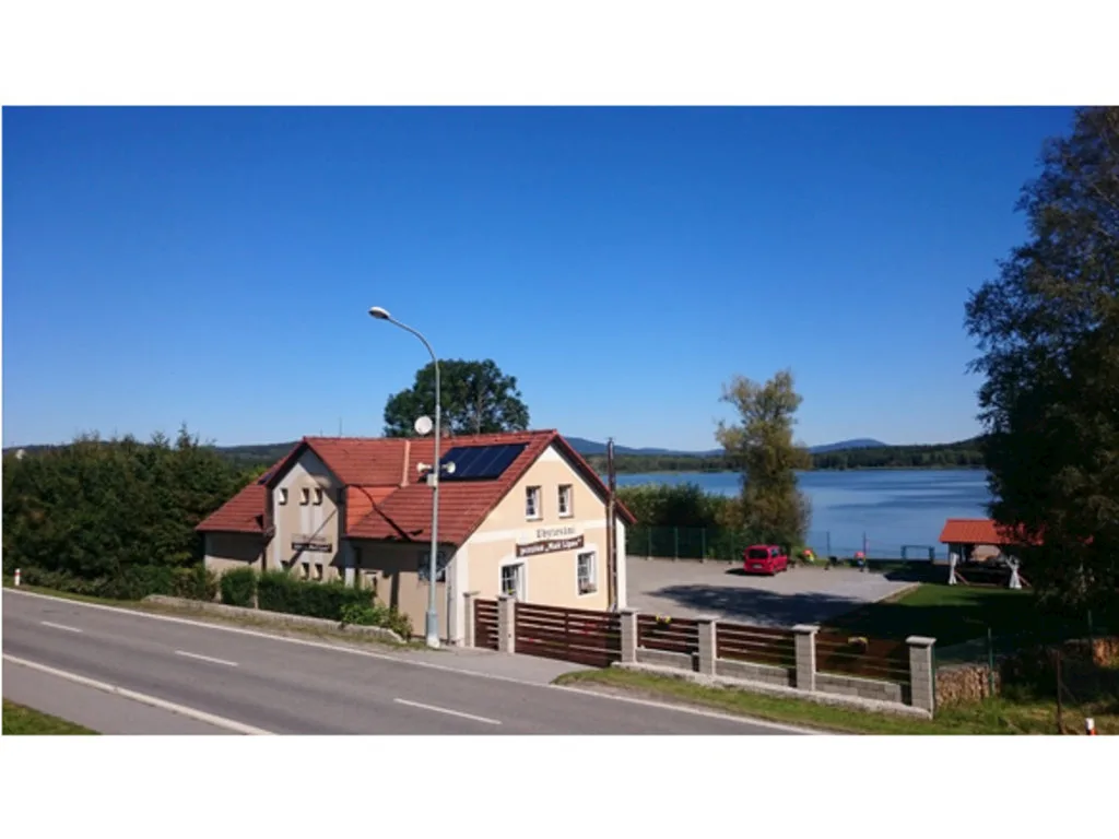 Penzion Malé Lipno — PENSION in Černá v Pošumaví