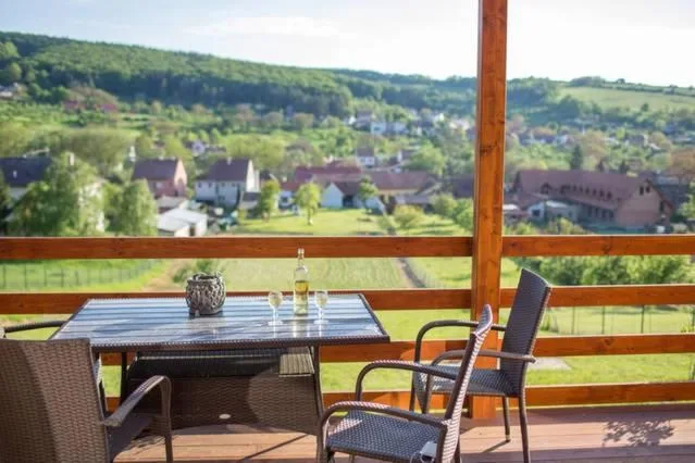 Chalupy U Vinaře — CHALET in Radějov