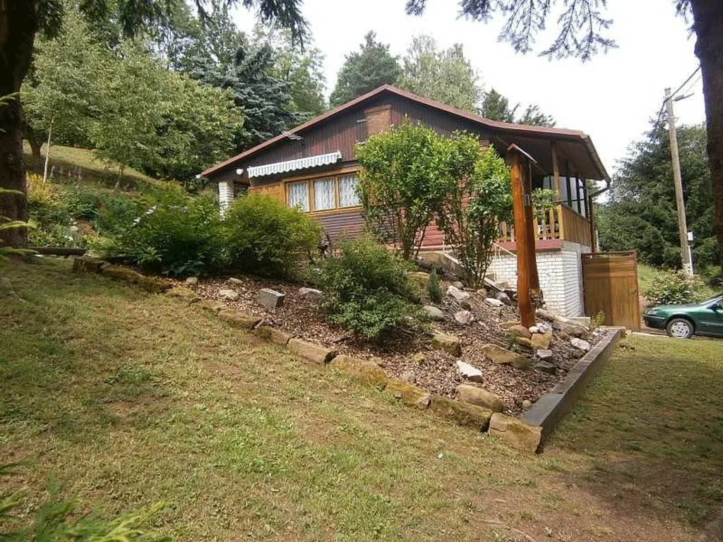 Chata Tužín — HÜTTE in Radim