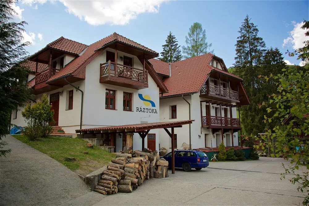 Penzion U Ráztoky — PENSION in Rusava