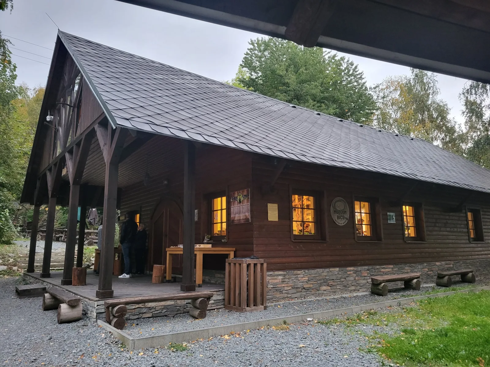Ubytování v Jesenických chalupách Kemp Indiana — HÜTTE in Rýmařov