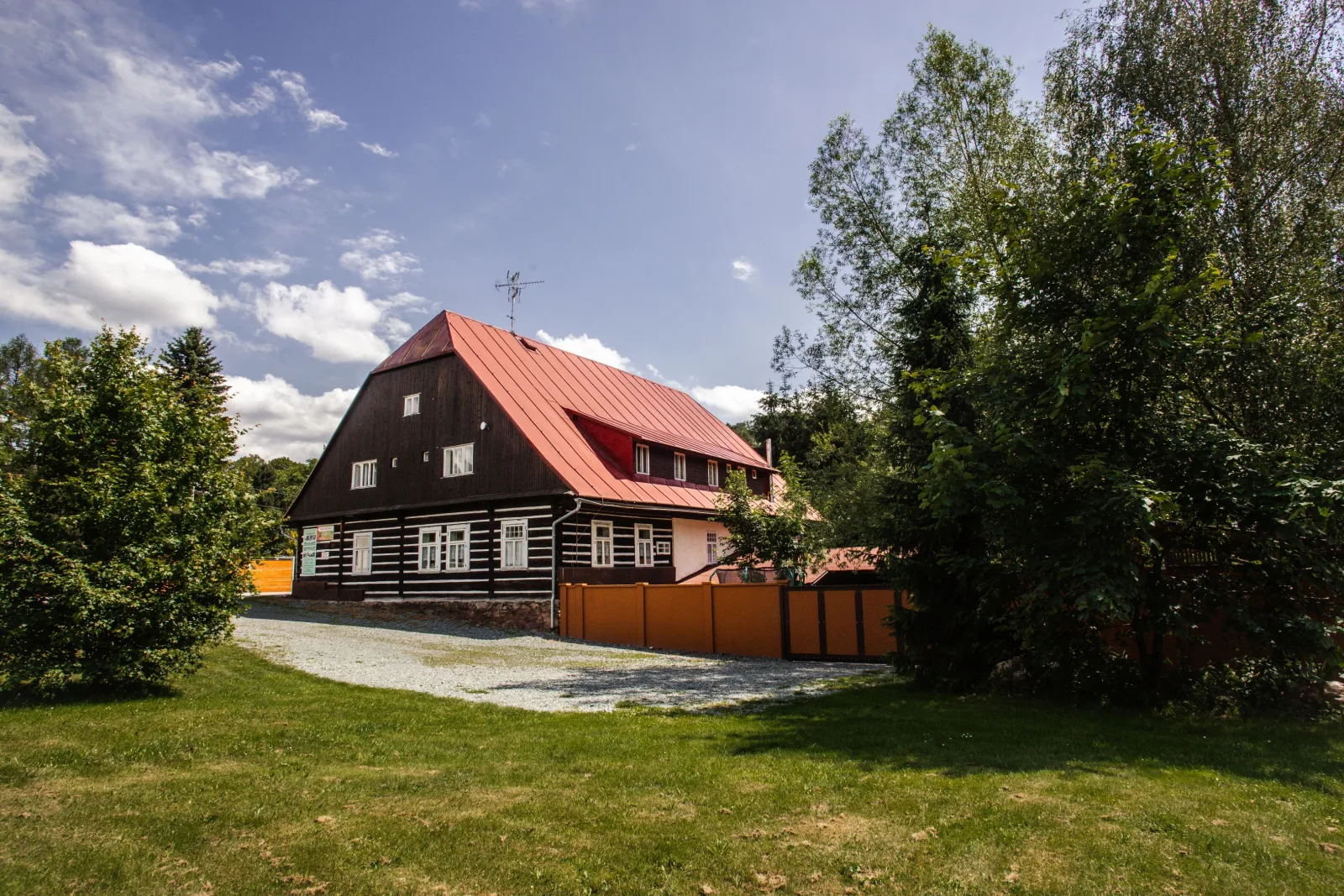 Chata Roubenka Sedloňov — HÜTTE in Sedloňov