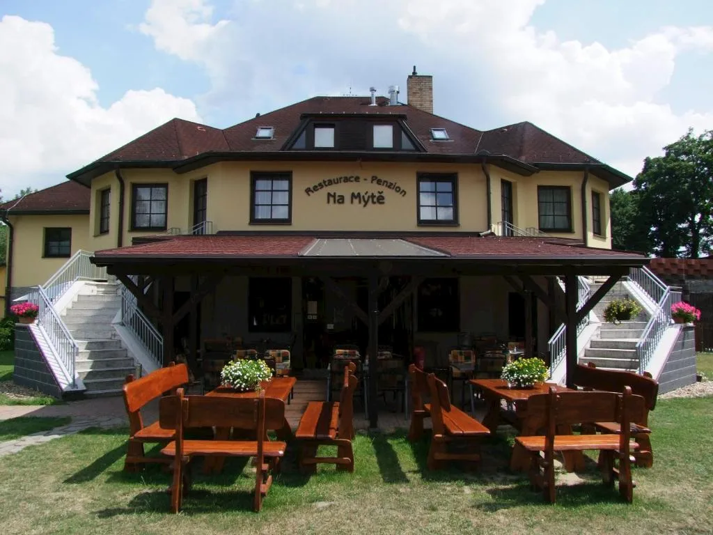 Penzion a Restaurace Na Mýtě — PENSION in Sezimovo Ústí