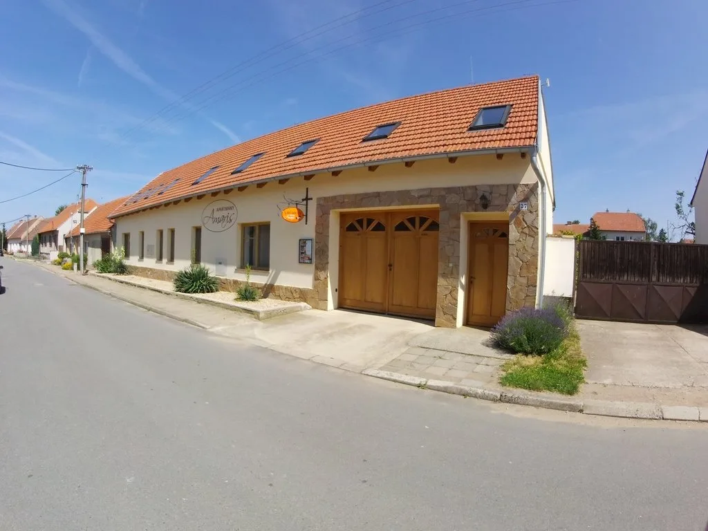 Apartmány Amaris — APARTMÁN v obci Strachotín