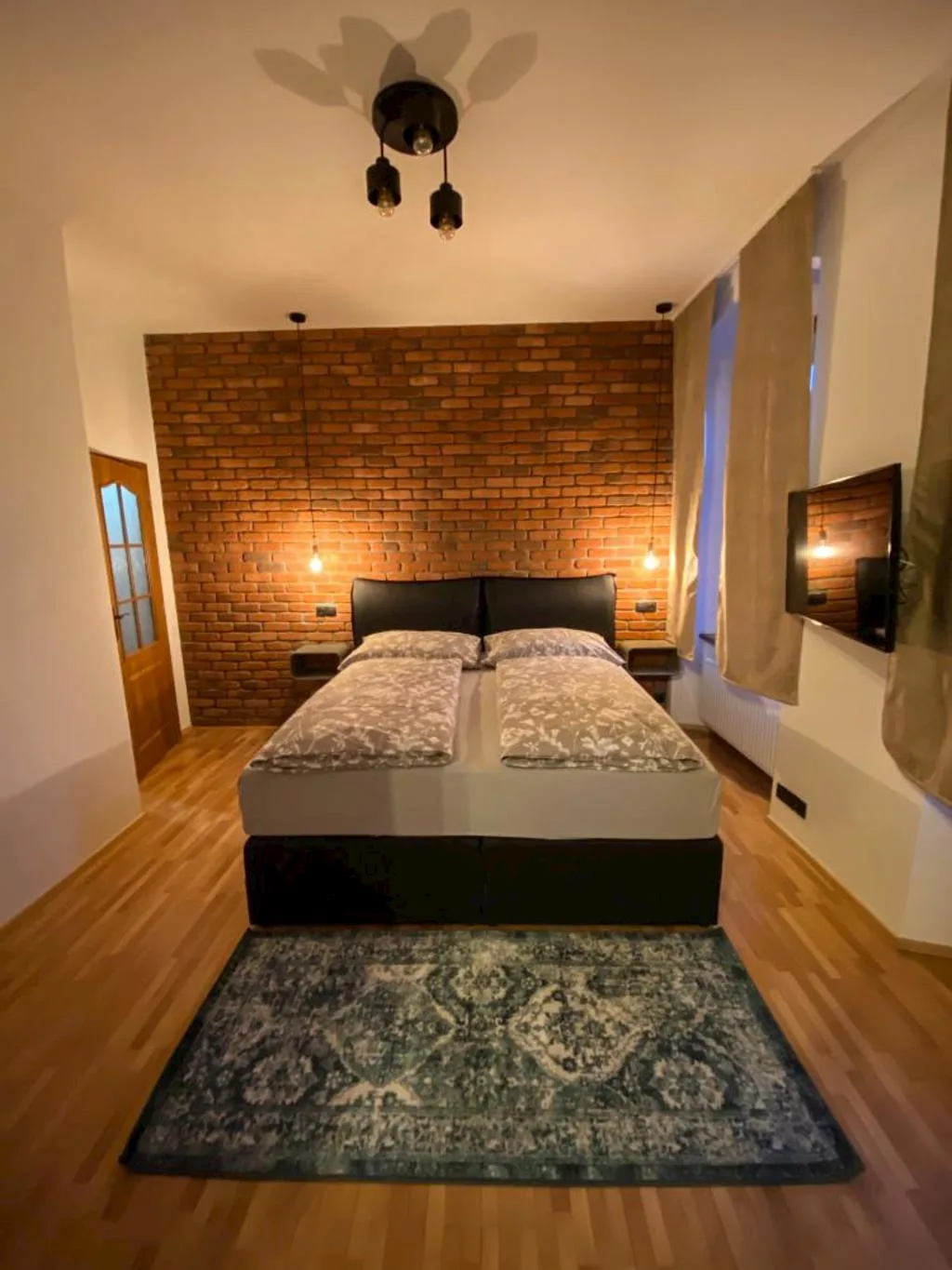 JEZ&SPI Sušice — HOTEL itt: Sušice