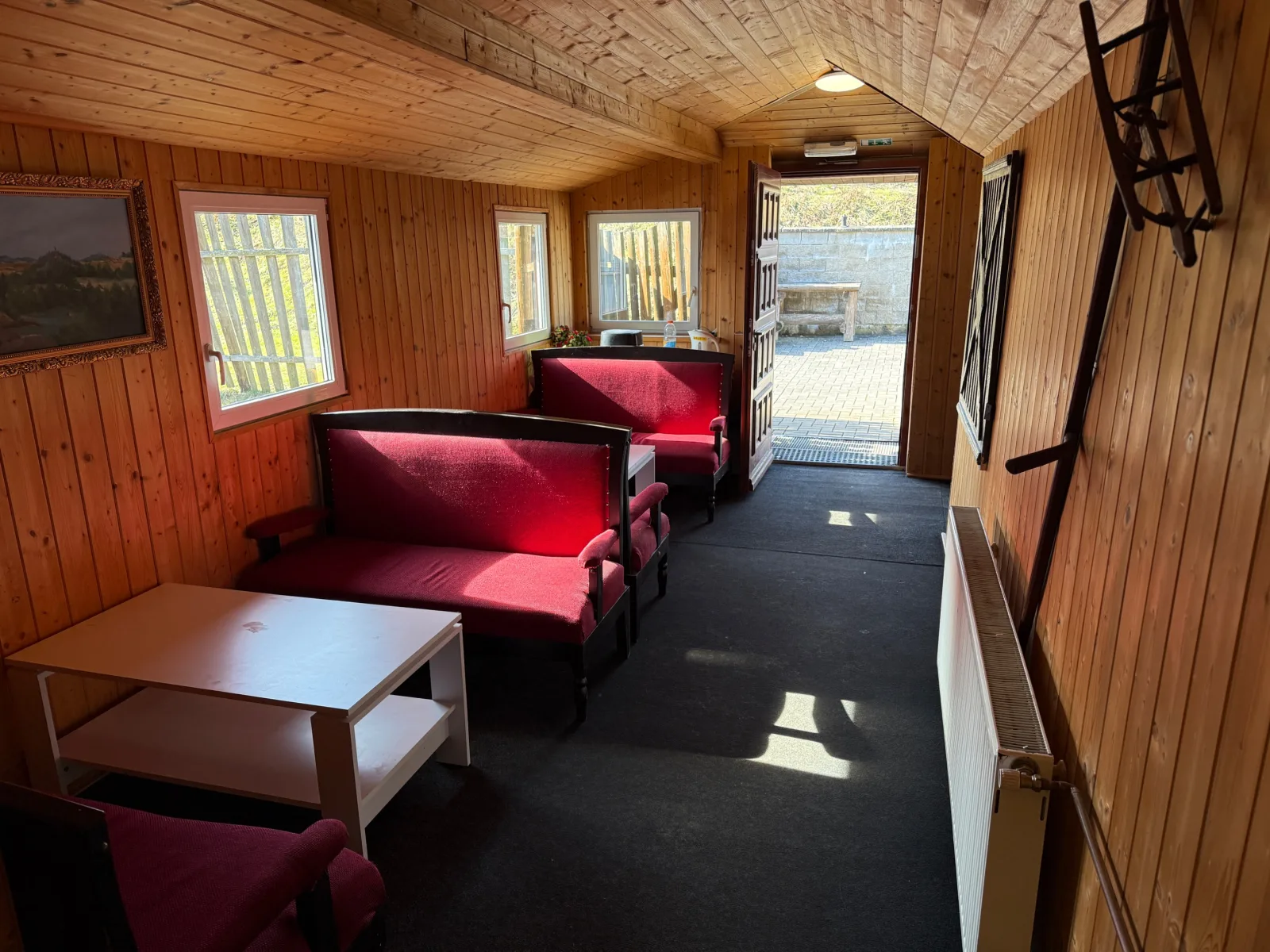 Hotel Na Pastvinách — HOTEL itt: Třemešné