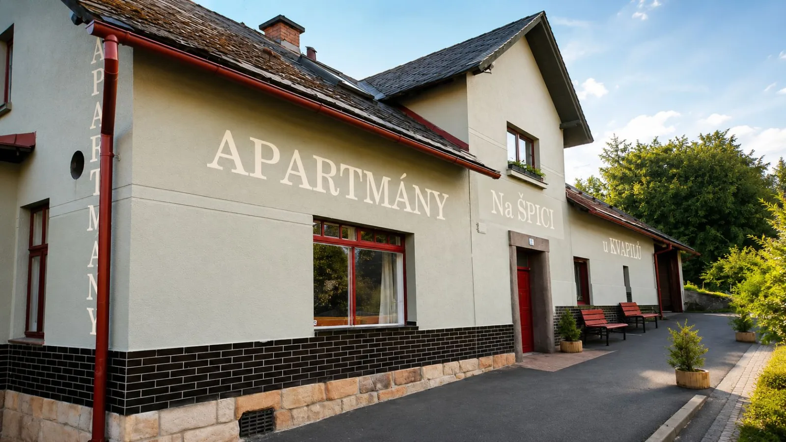 Apartmány Na Špici — APARTMÁN v obci Turnov