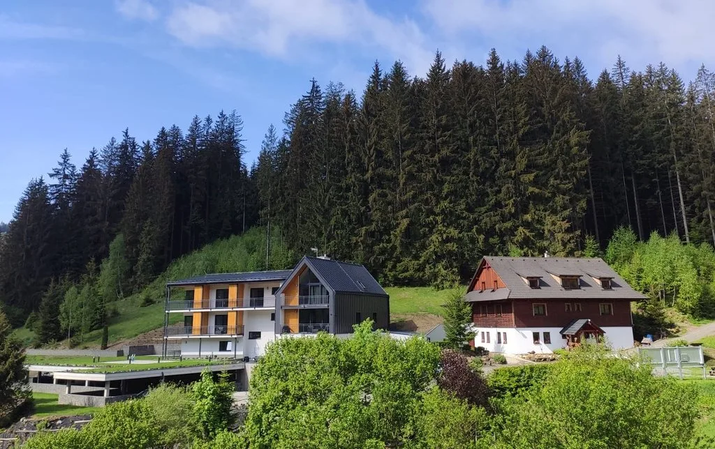 Resort Jezerné — ÜDÜLŐ itt: Velké Karlovice