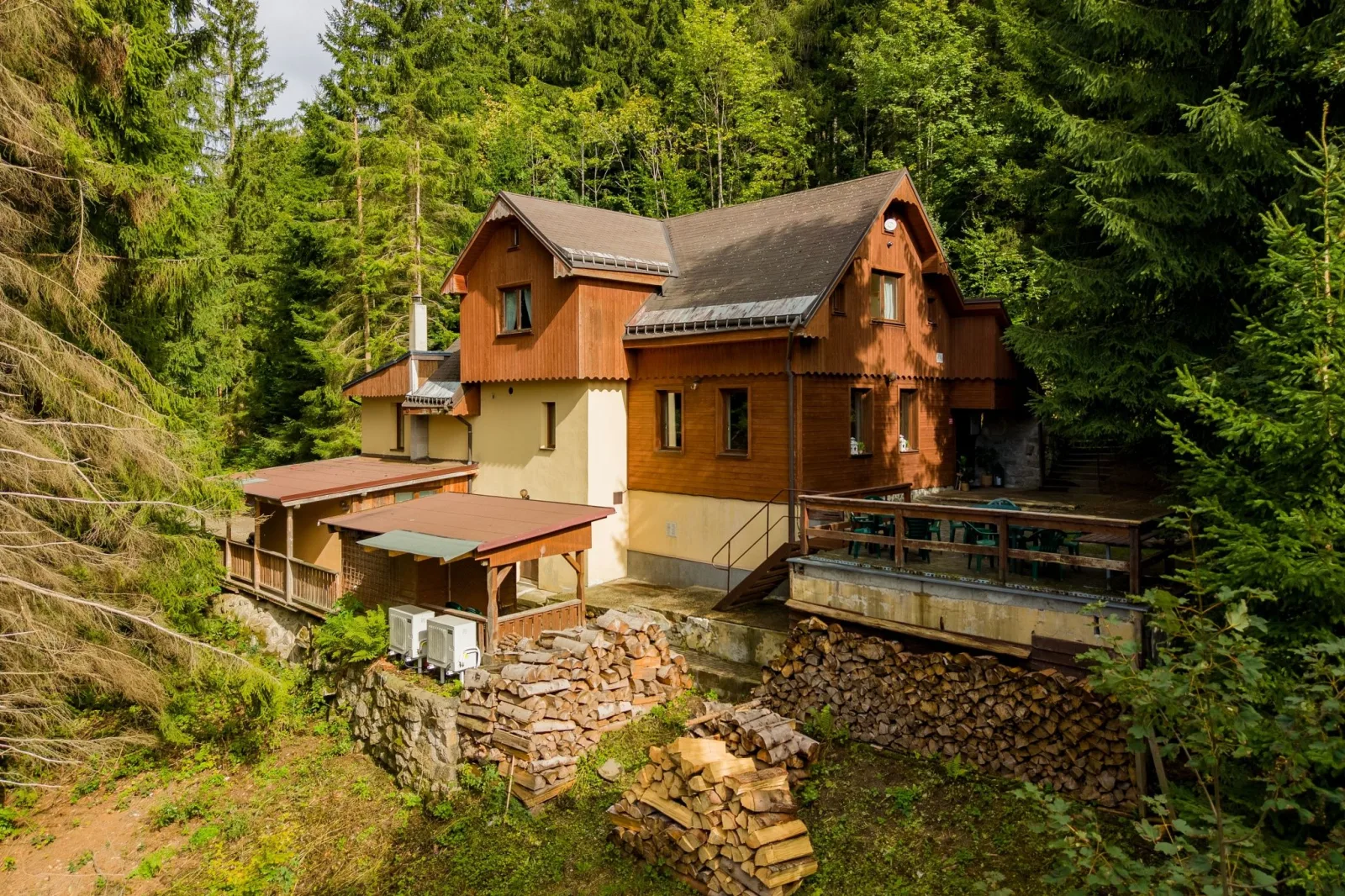 Chalupa Nad Zubačkou — CHATA w Desná