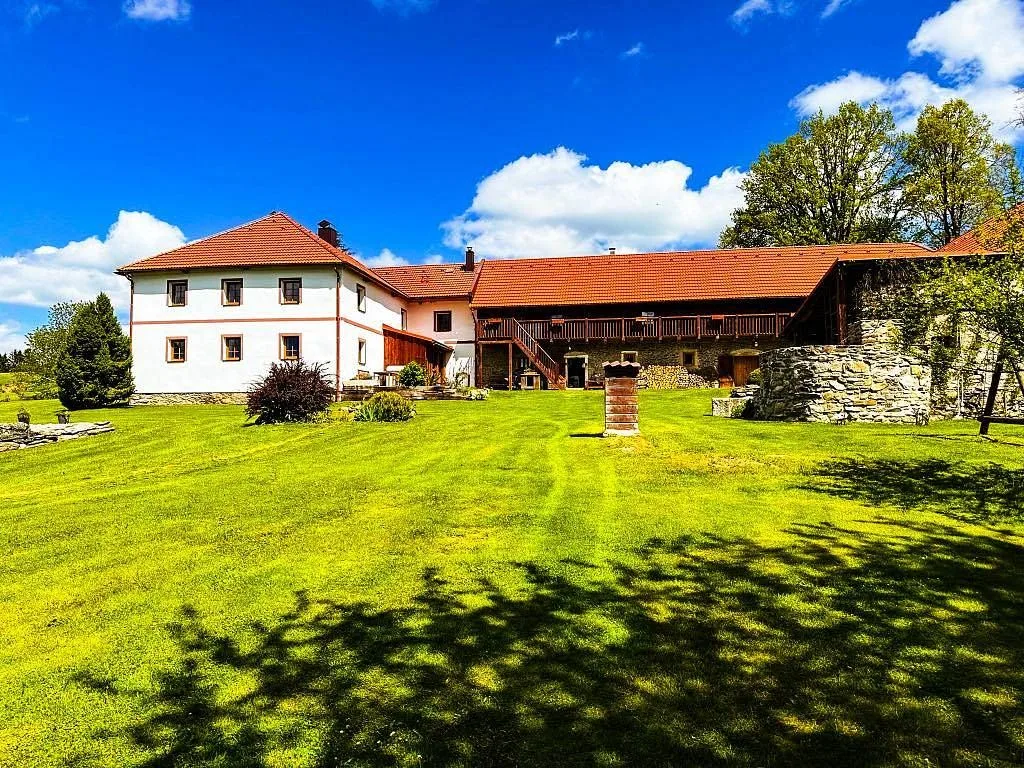 Farma Náhlov — FARMA v obci Frymburk